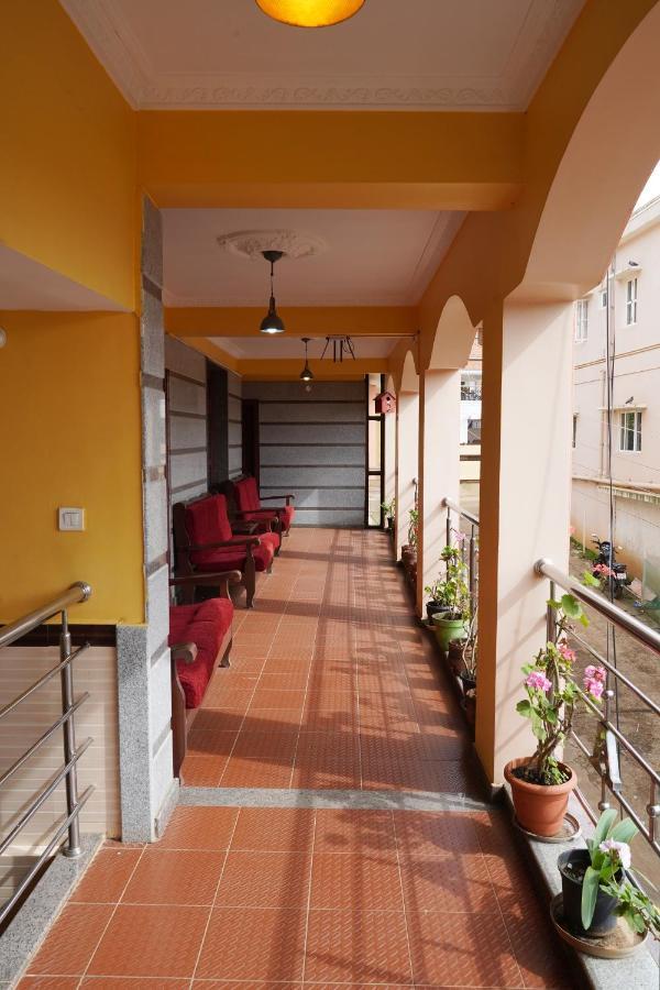 אוטי Anika Palace By Pepe Inn Hotel מראה חיצוני תמונה