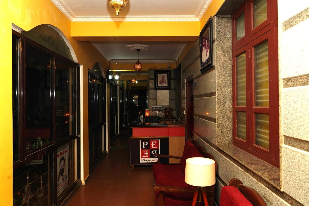 אוטי Anika Palace By Pepe Inn Hotel מראה חיצוני תמונה