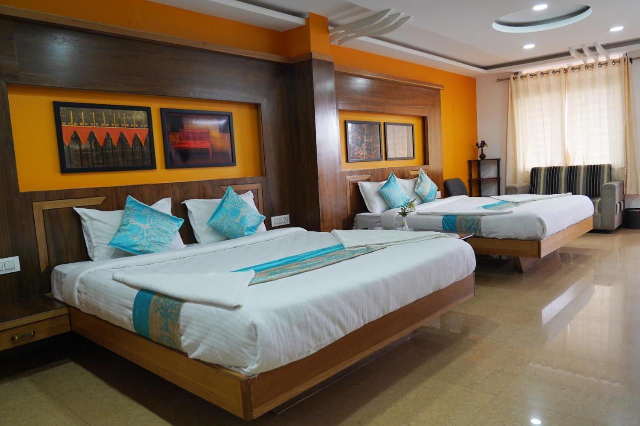 אוטי Anika Palace By Pepe Inn Hotel מראה חיצוני תמונה
